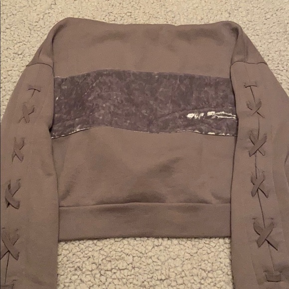 PINK Sweatshirt - Picture 2 of 5